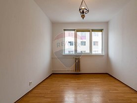 Apartament de vânzare 2 camere, în Braşov, zona Tractorul