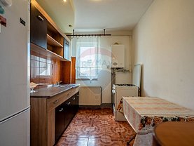 Apartament de vânzare 2 camere, în Braşov, zona Tractorul