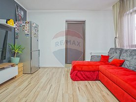 Apartament de vânzare 3 camere, în Braşov, zona Tractorul