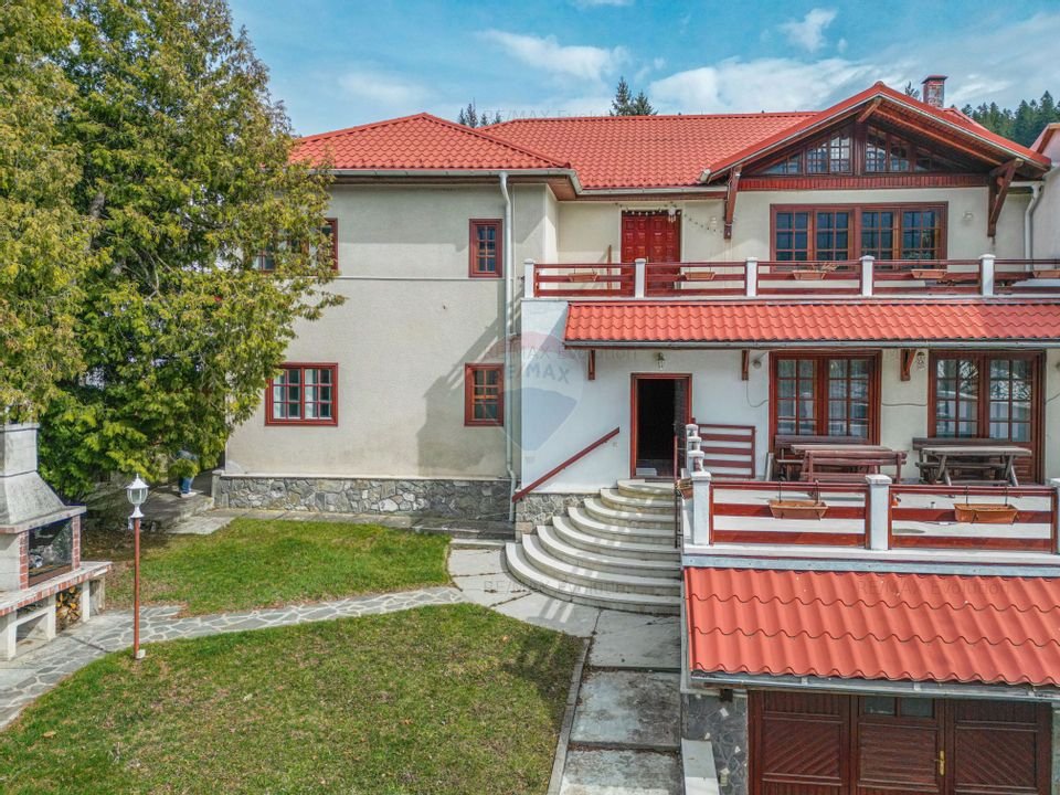 Vila de Vis din Busteni | Priveliste Unica spre Muntii Bucegi!