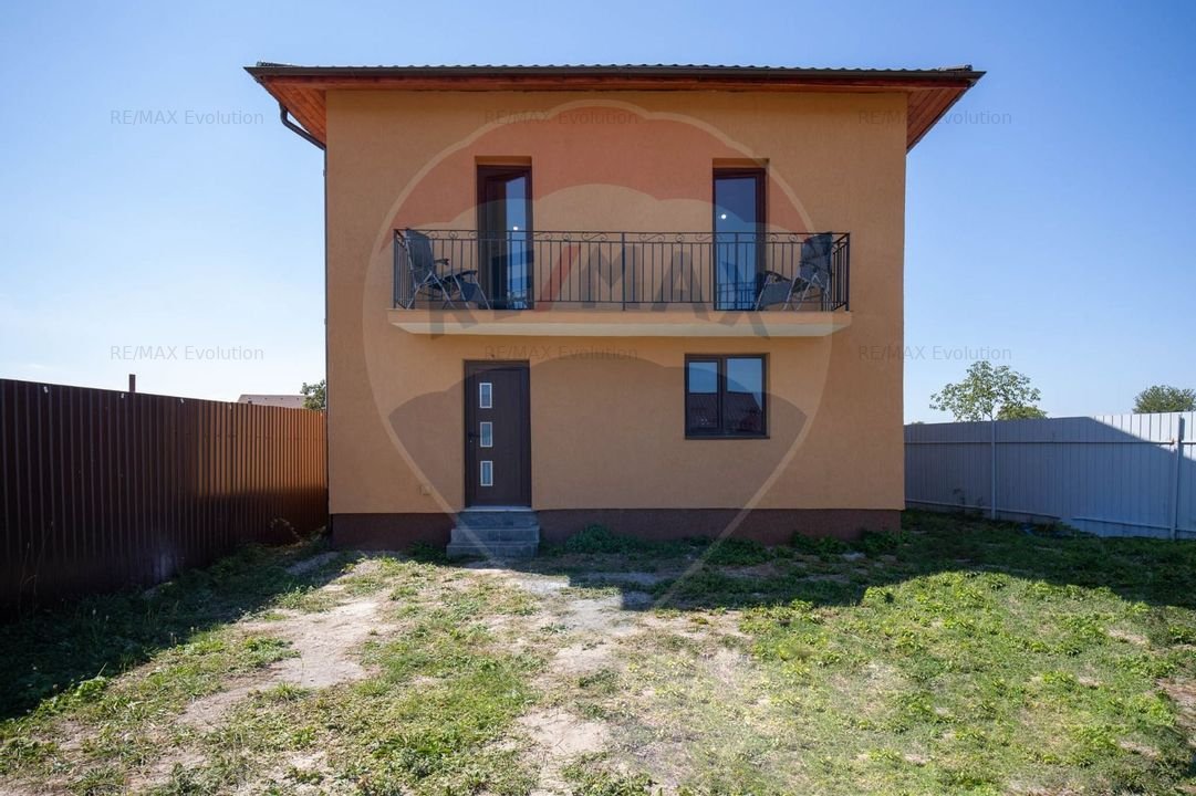 COMISION 0% Casa 4 camere vanzare, la pret de apartament, Carpinis