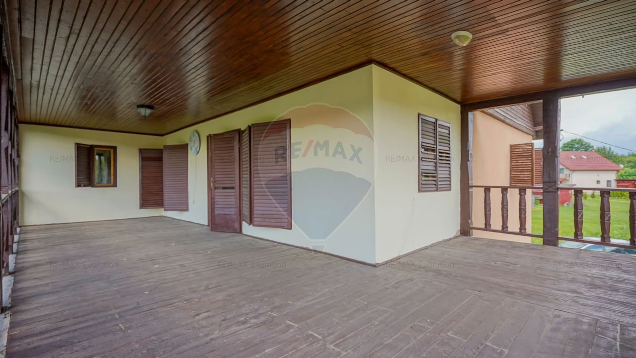 Casa / Vila de vanzare Fundata- Romania
