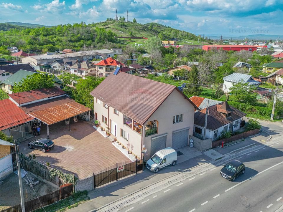 Casa P+E cu spatiu comercial, situata central in Filipestii de Padure