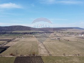 Teren agricol de vanzare, în Podu Oltului