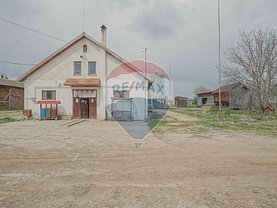 Vânzare spaţiu industrial