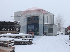 Vânzare spaţiu industrial