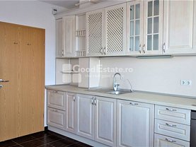 Apartament de vânzare 3 camere în Bucuresti, Tei