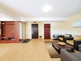 Apartament de vânzare 4 camere, în Bucureşti, zona Uverturii