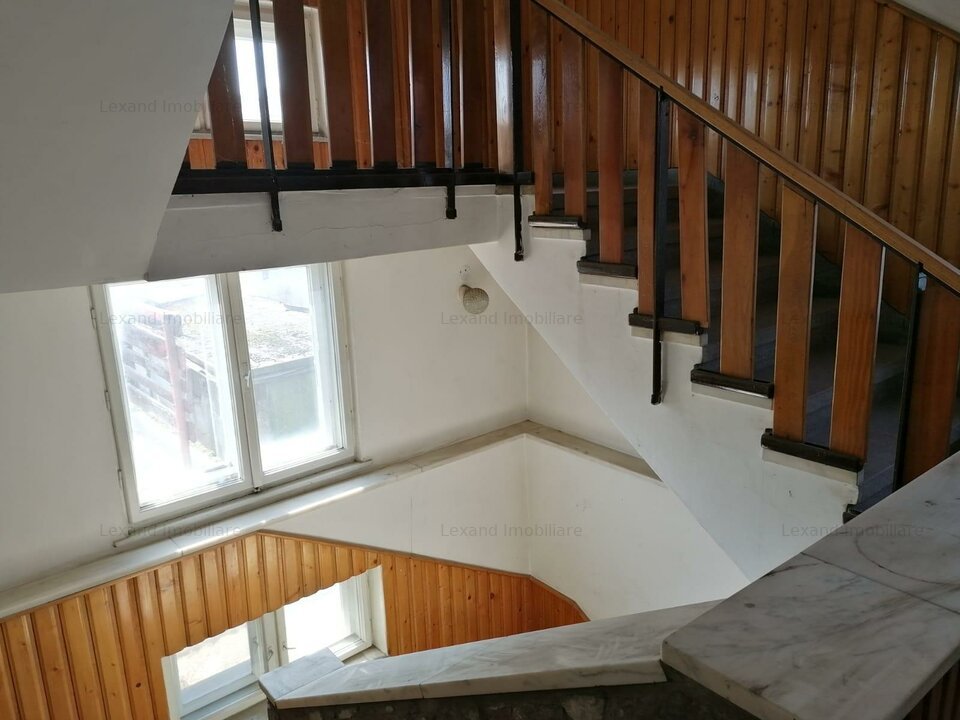 Casa zona Grivitei cu teren de 1000 mp.