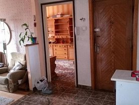 Apartament de vânzare 4 camere, în Cluj-Napoca, zona Manastur