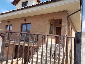 Casa de vânzare 5 camere, în Cluj-Napoca, zona Andrei Muresanu