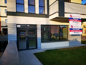 Vânzare spaţiu comercial