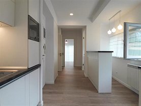 Apartament de vânzare 3 camere, în Bucuresti, zona Aviatorilor
