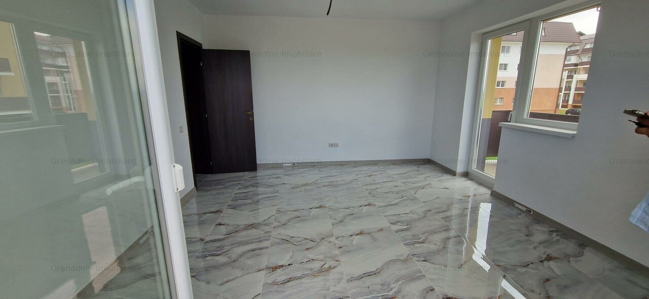 Apartament 3 camere nou, cartier Subcetate- Prima Inchiriere!