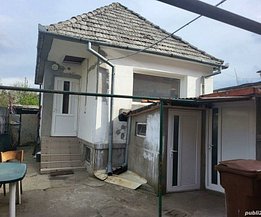 Casa de închiriat 4 camere, în Braşov, zona Răcădău