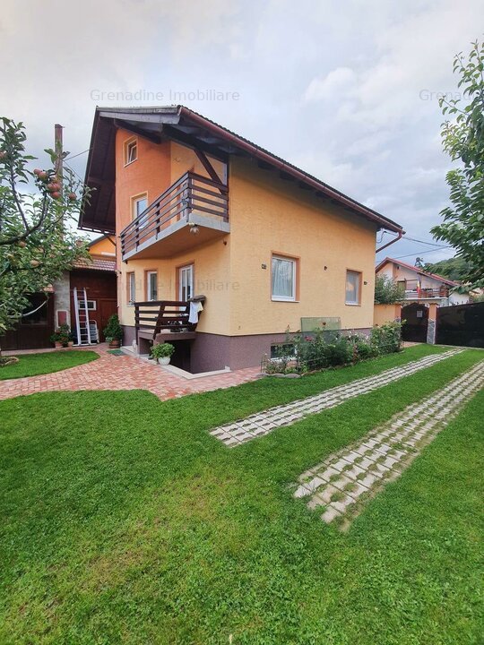 Casa 4 Camere-Rasnov-Primaverii-Cod 4342
