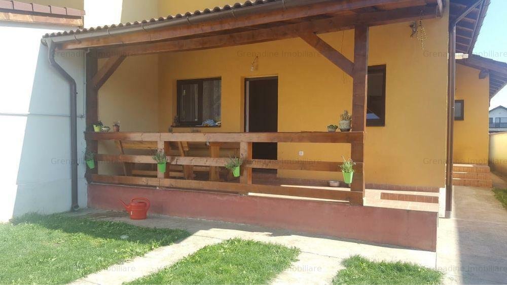 Casă tip duplex în Sânpetru, cod 8081