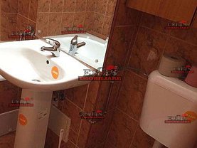Apartament de vânzare 3 camere, în Bucureşti, zona Dristor