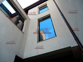 Casa de vânzare 11 camere, în Bucuresti, zona Unirii