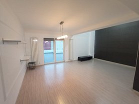 Apartament de vanzare 4 camere, în Voluntari, zona Central