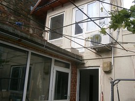 Casa de închiriat 3 camere, în Galati, zona Sud-Est
