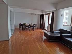 Apartament de vânzare 3 camere, în Bucuresti, zona Armeneasca