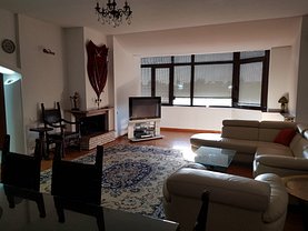 Apartament de vânzare 4 camere, în Bucuresti, zona Primaverii