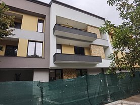 Apartament de vanzare 3 camere, în Bucuresti, zona Damaroaia