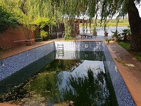 Casa de închiriat 8 camere, în Snagov