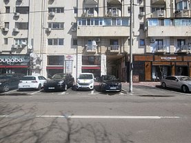 Închiriere spaţiu comercial