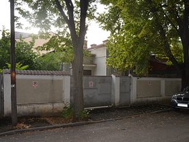 Casa de vânzare 3 camere, în Bucuresti, zona Berceni