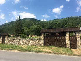 Casa de vânzare 4 camere, în Poiana Sarata
