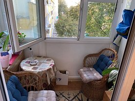 Apartament de vânzare 3 camere, în Bucureşti, zona Tei