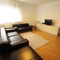 Apartament de vânzare 3 camere, în Bucureşti, zona Arcul de Triumf