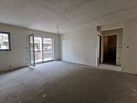 Apartament de vânzare 3 camere în Floresti