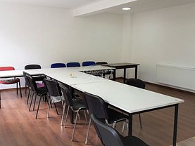 Casa de închiriat 7 camere, în Baciu