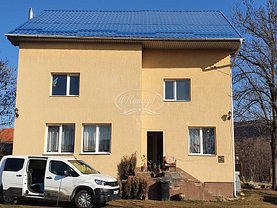 Casa de vanzare 5 camere, în Baciu