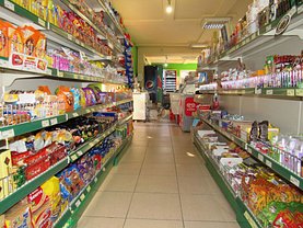 Închiriere spaţiu comercial