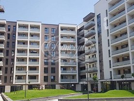 Vânzare spaţiu comercial