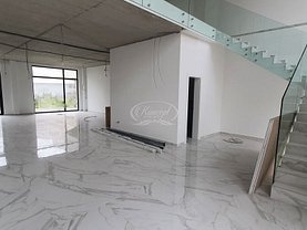 Vânzare spaţiu comercial