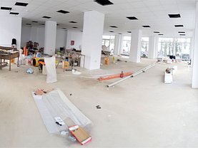Închiriere spaţiu comercial