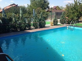 Casa de vânzare 18 camere, în Peris