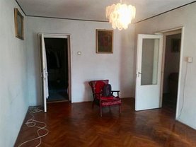 Apartament de vânzare 4 camere, în Cluj-Napoca, zona Manastur