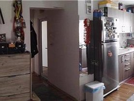 Apartament de vânzare 3 camere, în Cluj-Napoca, zona Manastur