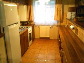 Apartament de închiriat 3 camere, în Floresti