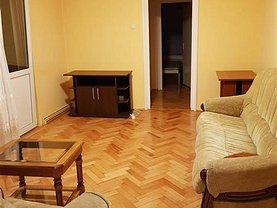 Apartament de închiriat 3 camere, în Cluj-Napoca, zona Central