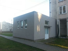 Închiriere spaţiu comercial