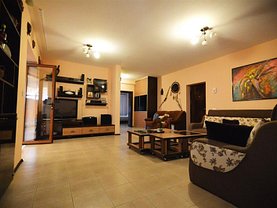 Apartament de vânzare 3 camere, în Mamaia, zona Central