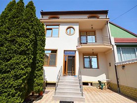Casa de vânzare 5 camere, în Constanţa, zona Central