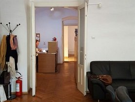 Vânzare spaţiu comercial